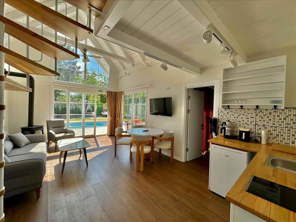 listing card gallery