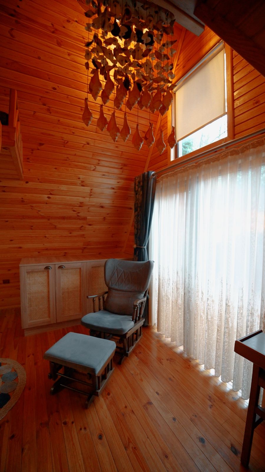 listing card gallery