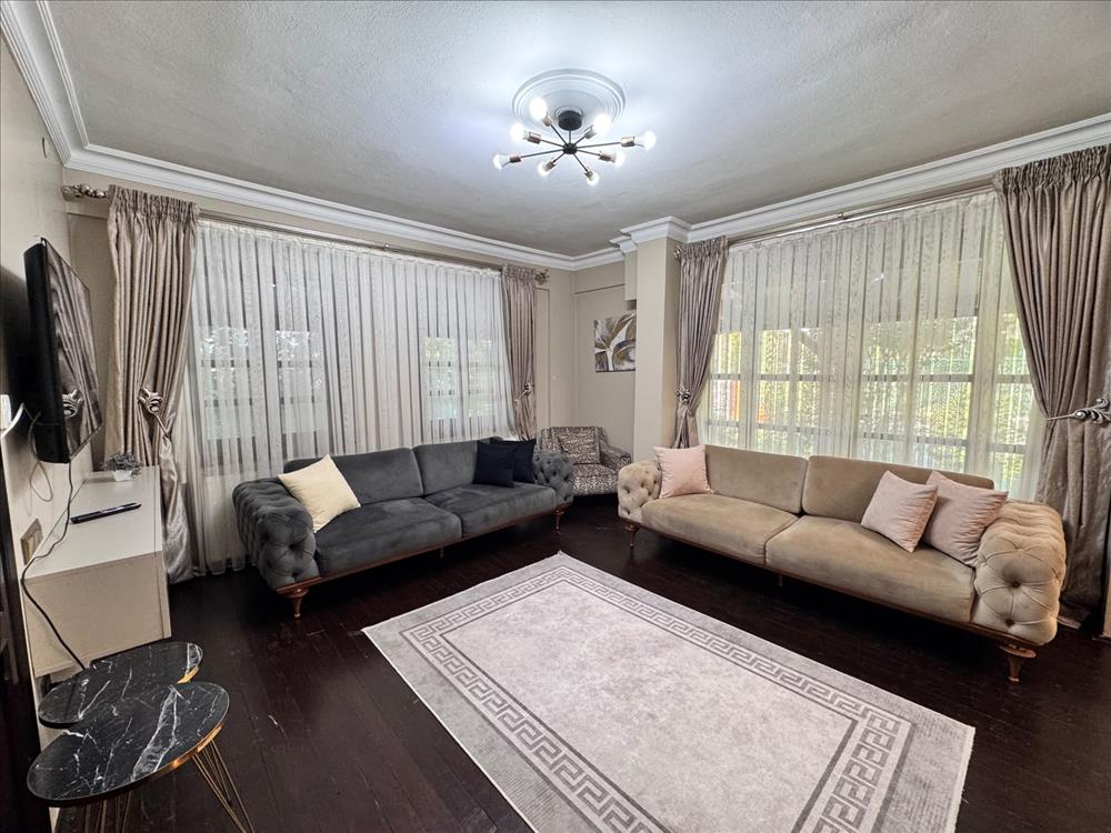 listing card gallery