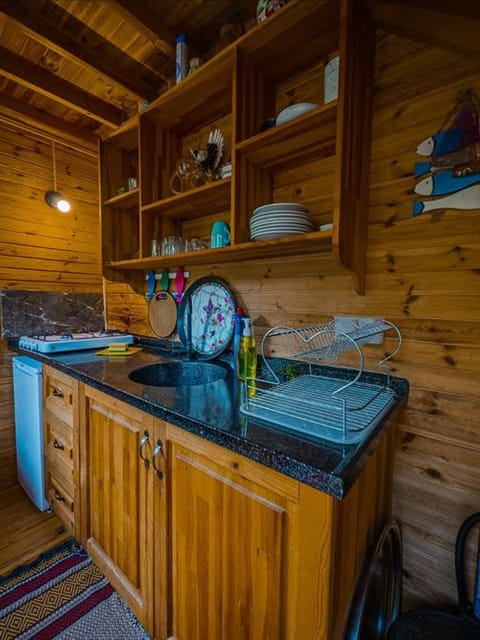 listing card gallery