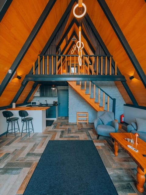 listing card gallery