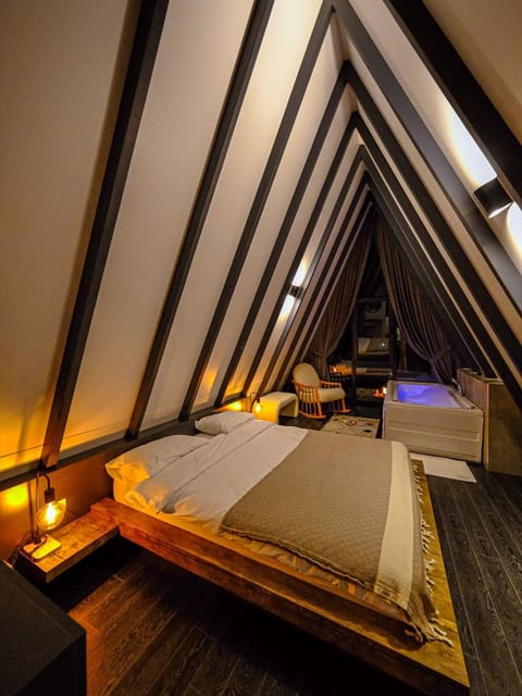 listing card gallery