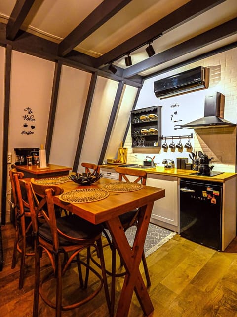 listing card gallery