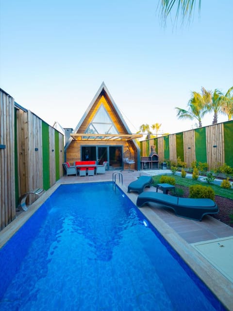 listing card gallery