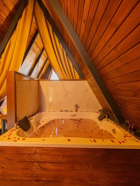 listing card gallery